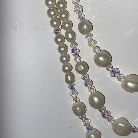 NWT Vintage 3 Strand Swarovski Crystals & Fresh Water Pearl Necklace - Picture 3 of 7